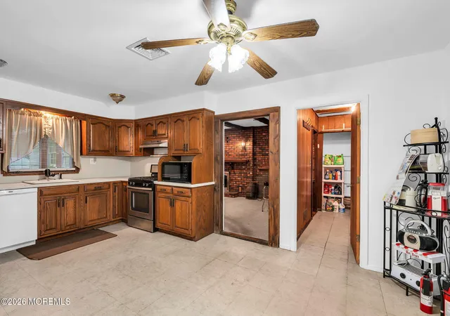 Photo 4 of Sale Pending at 580 Lloyd Rd, Matawan, NJ 07747 | MLS# 22627903 | Listing updated on 2026-09-16