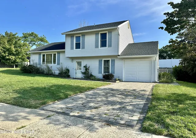 Photo 1 of Single family home for sale at 48 Georgetown Blvd, Barnegat, NJ 08005 | MLS# 22628205 | Listing updated on 2026-09-17