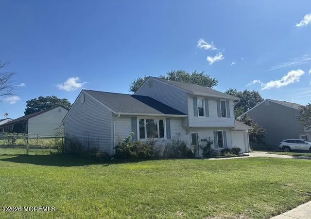 Photo 3 of Single family home for sale at 48 Georgetown Blvd, Barnegat, NJ 08005 | MLS# 22628205 | Listing updated on 2026-09-17