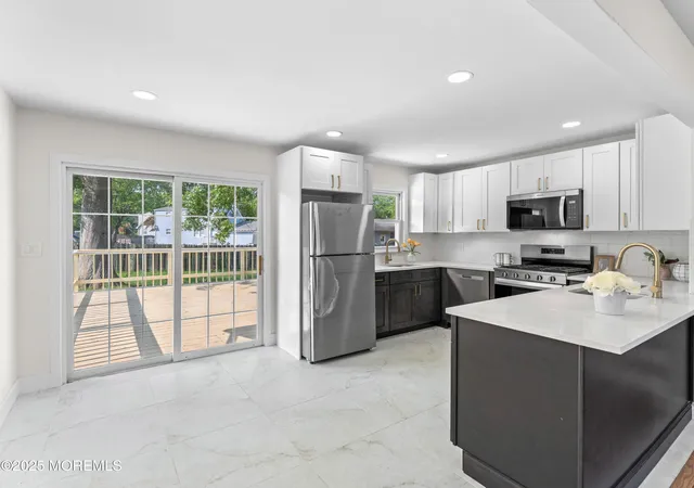 Photo 4 of Single family home for sale at 37 Bryant Dr, Jackson, NJ 08527 | MLS# 22627888 | Listing updated on 2026-10-05