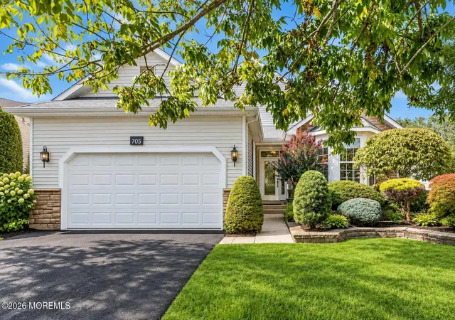 Photo 2 of Single family home for sale at 705 Michael Ct, Lakewood, NJ 08701 | MLS# 22628975 | Listing updated on 2026-09-14