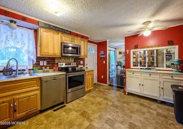 Photo 3 of Single family home for sale at 457 Leming Rd, Jackson, NJ 08527 | MLS# 22628247 | Listing updated on 2026-09-21