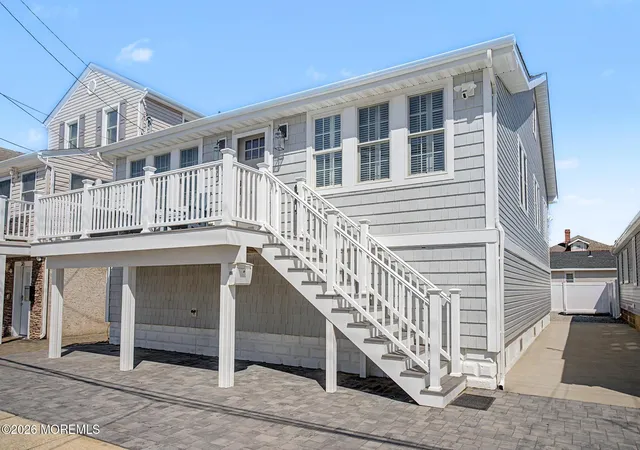 Photo 2 of Single family home for sale at 32 Kearney Ave, Seaside Heights, NJ 08751 | MLS# 22628039 | Listing updated on 2026-09-14