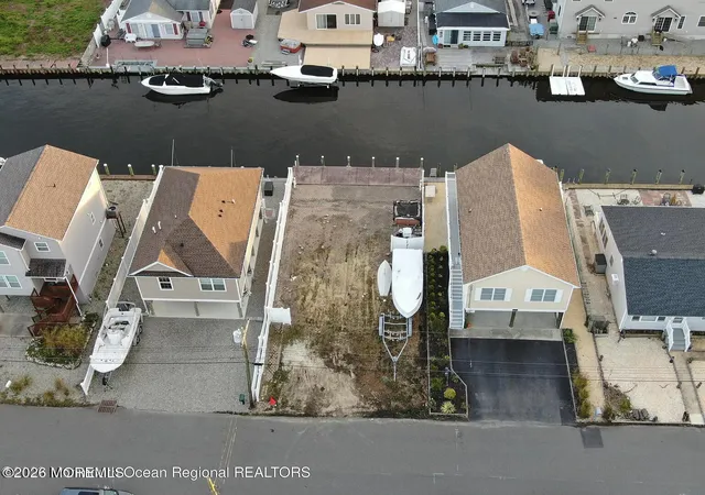 Photo 1 of Sale Pending at 220 Dogwood Dr, Bayville, NJ 08721 | MLS# 22627920 | Listing updated on 2026-09-14