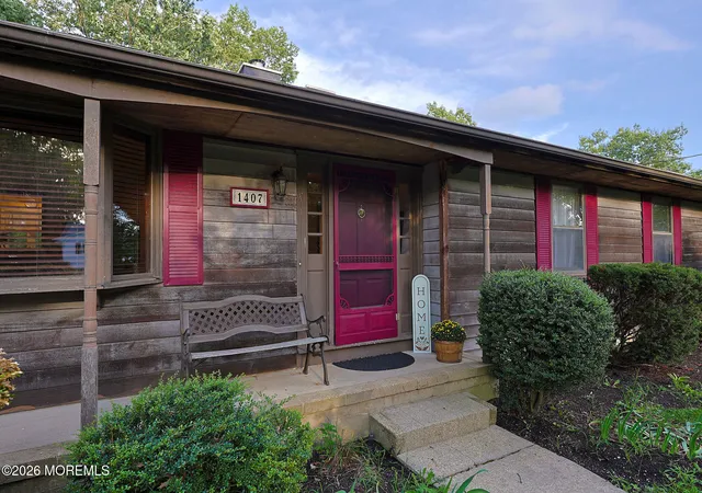 Photo 3 of Single family home for sale at 1407 Wallach Dr, Toms River, NJ 08755 | MLS# 22627955 | Listing updated on 2026-09-15