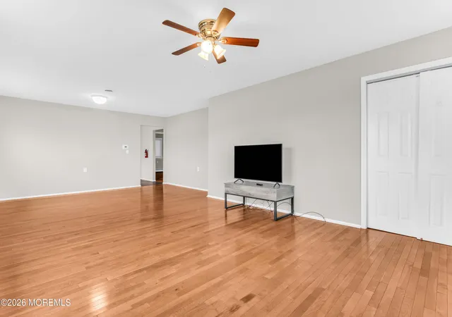 Photo 4 of Single family home for sale at 19 Saint David Dr, Toms River, NJ 08757 | MLS# 22627998 | Listing updated on 2026-09-08