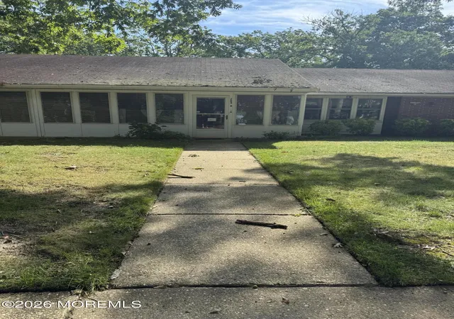 Photo 3 of Sale Pending at 264b Kingston Ct, Lakewood, NJ 08701 | MLS# 22628595 | Listing updated on 2026-09-17