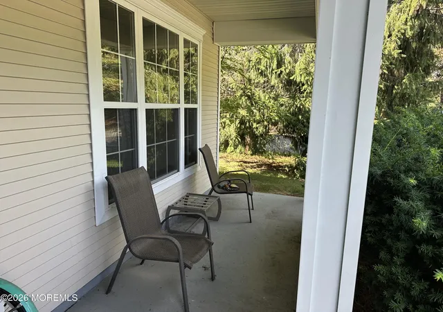 Photo 4 of Single family home for sale at 30 Silverwoods Dr, Lakewood, NJ 08701 | MLS# 22628023 | Listing updated on 2026-09-05