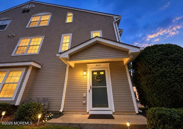 Photo 3 of Sale Pending at 203 Crooked Stick Ct, Howell, NJ 07731 | MLS# 22628034 | Listing updated on 2026-09-15