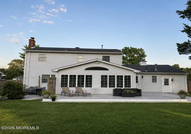 Photo 2 of Single family home for sale at 7 Mayflower Dr, Tuckerton, NJ 08087 | MLS# 22628099 | Listing updated on 2026-09-07