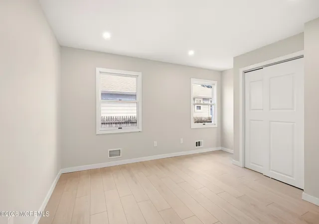 Photo 3 of Single family home for sale at 40 Osprey Dr, Toms River, NJ 08753 | MLS# 22628049 | Listing updated on 2026-10-19