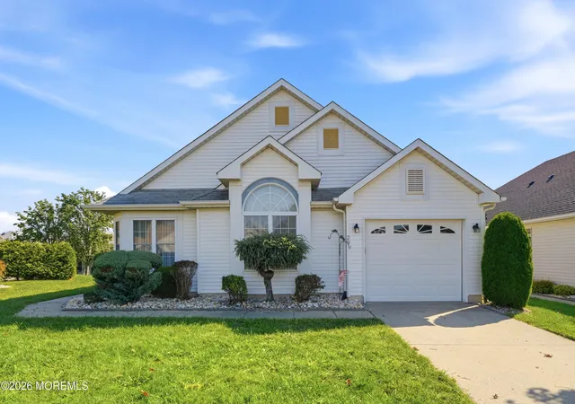 Photo 2 of Single family home for sale at 29 N Baker Dr, Jackson, NJ 08527 | MLS# 22628550 | Listing updated on 2026-09-10