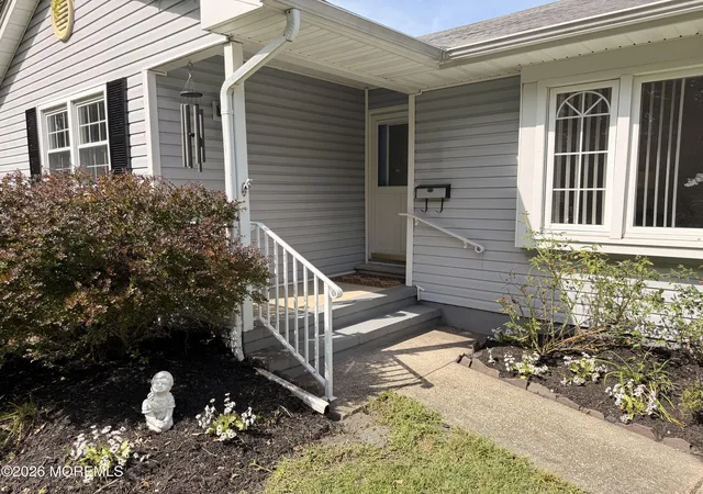 Photo 2 of Single family home for sale at 538 Robinhood Rd, Brick, NJ 08724 | MLS# 22628075 | Listing updated on 2026-09-14
