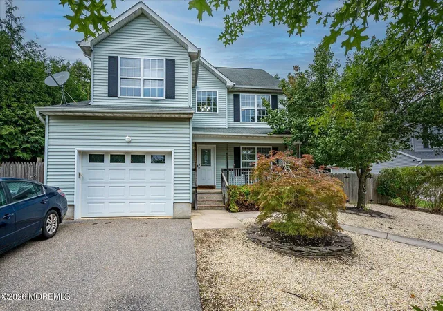 Photo 2 of Single family home for sale at 27 Lena Ct, Bayville, NJ 08721 | MLS# 22628089 | Listing updated on 2026-09-10