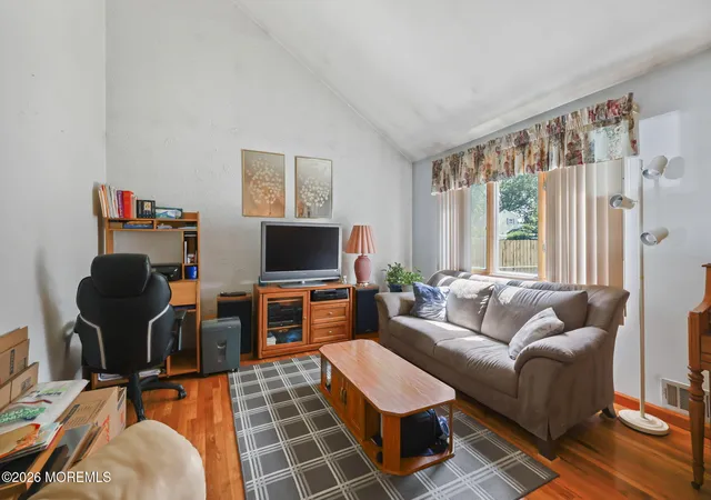 Photo 4 of Single family home for sale at 2 Hill St, Hazlet, NJ 07730 | MLS# 22628154 | Listing updated on 2026-09-16