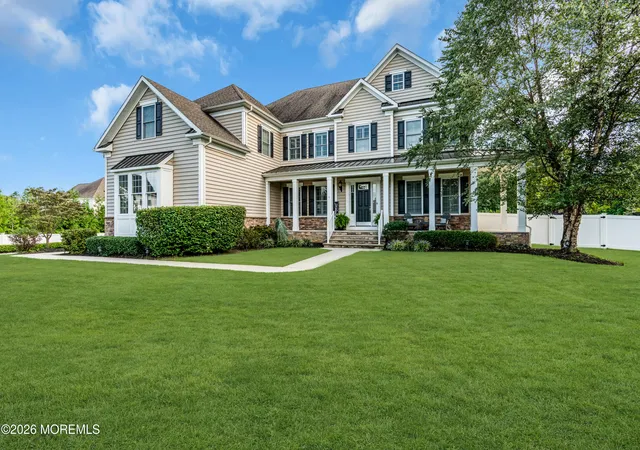 Photo 2 of Sale Pending at 6 Van Note Ct, Middletown, NJ 07748 | MLS# 22628916 | Listing updated on 2026-09-27