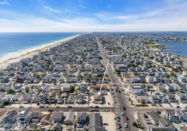 Listing Photo 5 - Condo for sale in building located at 93 Grand Central Ave, Lavallette, NJ 08735 - Unit #1