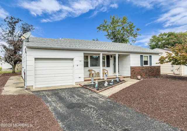 Photo 2 of Single family home for sale at 62 Westbrook Dr, Toms River, NJ 08757 | MLS# 22628167 | Listing updated on 2026-09-11