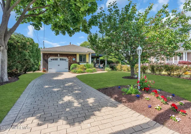 Photo 2 of Single family home for sale at 415 Newark Ave, Point Pleasant Beach, NJ 08742 | MLS# 22628794 | Listing updated on 2026-09-21