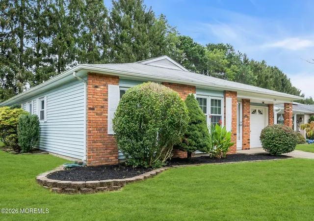 Photo 3 of Single family home for sale at 138 Lions Head Blvd S, Brick, NJ 08723 | MLS# 22628242 | Listing updated on 2026-09-14