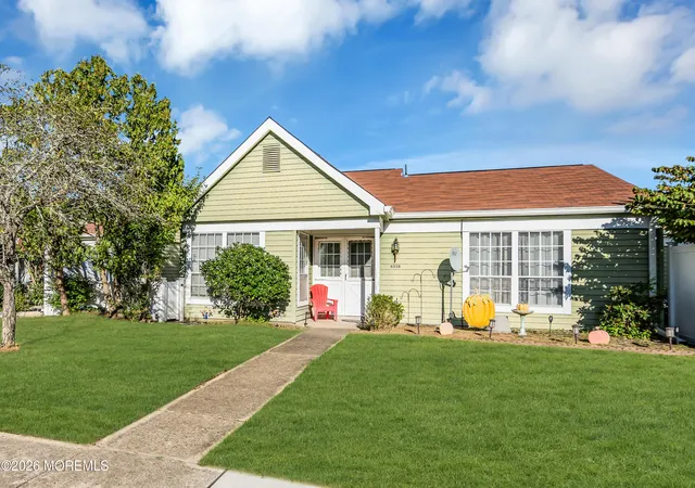 Photo 2 of Single family home for sale at 632 B Finchley Ct, Manchester, NJ 08759 | MLS# 22629154 | Listing updated on 2026-09-17