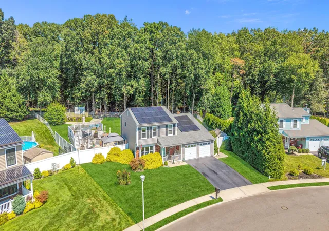 Photo 2 of Single family home for sale at 12 Yellowstone Ln, Howell, NJ 07731 | MLS# 22628320 | Listing updated on 2026-09-16