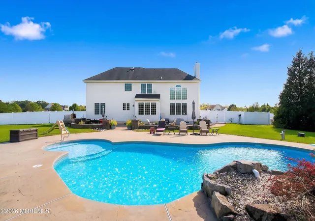 Photo 2 of Single family home for sale at 43 Oxford Cir, Southampton, NJ 08088 | MLS# 22628198 | Listing updated on 2026-09-29