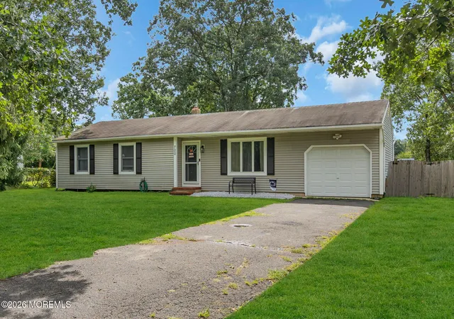 Photo 3 of Single family home for sale at 700 Commonwealth Blvd, Toms River, NJ 08757 | MLS# 22628309 | Listing updated on 2026-09-09