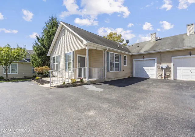 Photo 2 of Single family home for sale at 35 Fennel Ct, Manchester, NJ 08759 | MLS# 22628212 | Listing updated on 2026-09-14