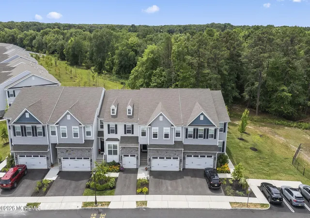 Photo 1 of Condo for sale at 1006 Pheasant Ln #204, Farmingdale, NJ 07727 | MLS# 22628257 | Listing updated on 2026-09-17