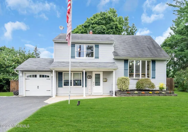 Photo 1 of Single family home for sale at 6 Volt Pl, Middletown, NJ 07748 | MLS# 22628361 | Listing updated on 2026-09-28