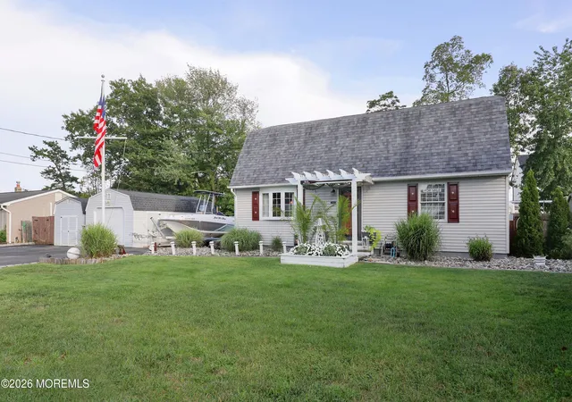 Photo 1 of Single family home for sale at 1624 6th Avenue, Toms River, NJ 08757 | MLS# 22628245 | Listing updated on 2026-09-08