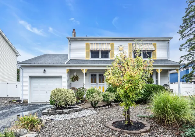 Photo 1 of Single family home for sale at 3290 Long Point Dr, Toms River, NJ 08753 | MLS# 22629199 | Listing updated on 2026-10-06