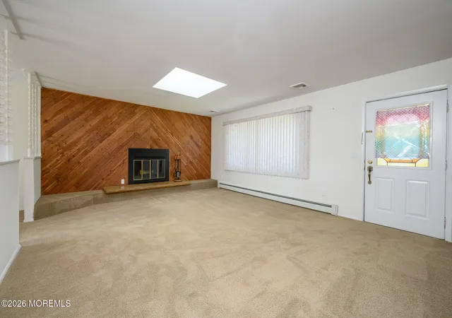 Photo 3 of Single family home for sale at 300 Beechmont St, Toms River, NJ 08757 | MLS# 22628404 | Listing updated on 2026-09-14