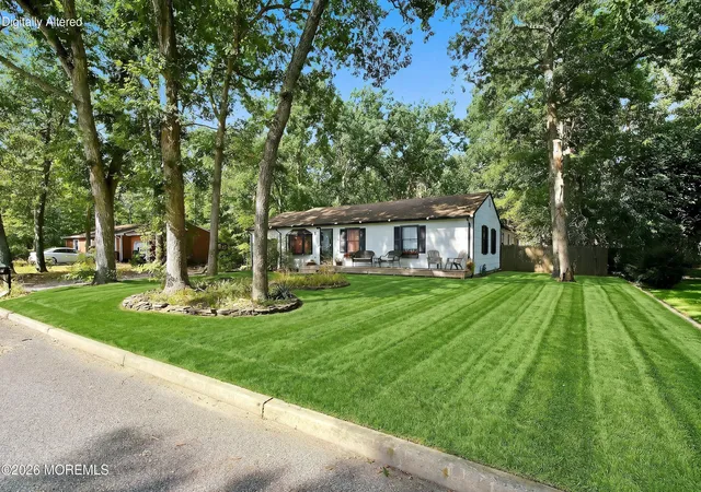 Photo 2 of Single family home for sale at 726 Lake Barnegat Dr N, Lanoka Harbor, NJ 08734 | MLS# 22629016 | Listing updated on 2026-10-05