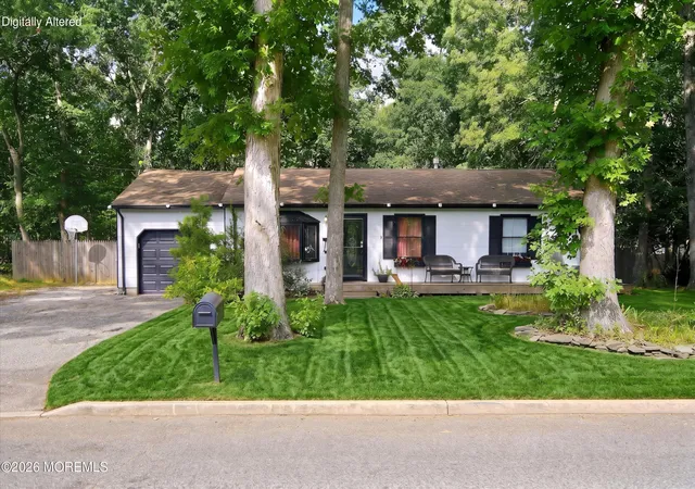 Photo 1 of Single family home for sale at 726 Lake Barnegat Dr N, Lanoka Harbor, NJ 08734 | MLS# 22629016 | Listing updated on 2026-10-05