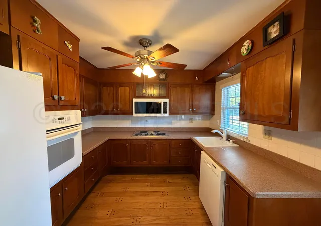 Photo 4 of Single family home for sale at 600c Lake Point Dr, Lakewood, NJ 08701 | MLS# 22628297 | Listing updated on 2026-09-09