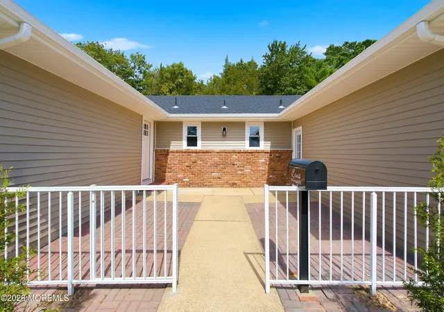 Photo 4 of Single family home for sale at 26 Grenada St, Toms River, NJ 08757 | MLS# 22628487 | Listing updated on 2026-09-17