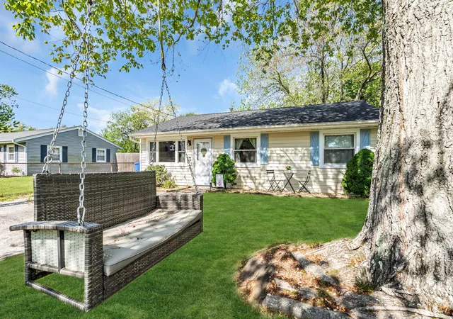 Photo 4 of Sale Pending at 530 Alfred Ln, Toms River, NJ 08753 | MLS# 22628357 | Listing updated on 2026-09-17
