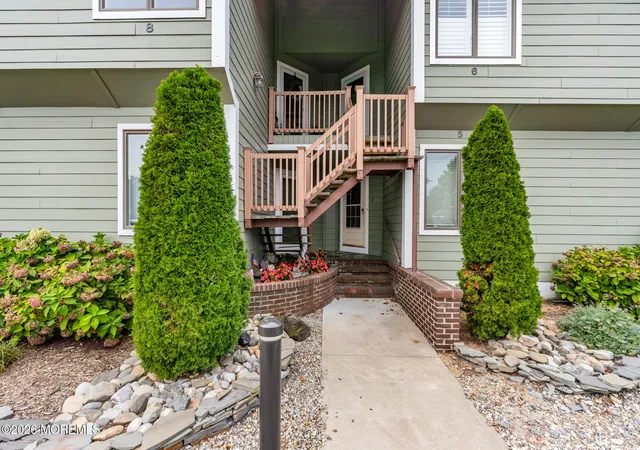 Listing Photo 5 - Condo for sale in building located at 8 Hidden Harbor Dr, Point Pleasant, NJ 08742 - Unit #8