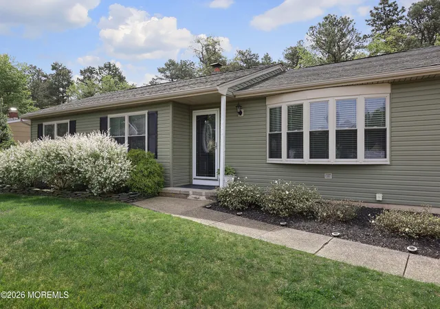 Photo 3 of Single family home for sale at 900 1st Avenue, Toms River, NJ 08757 | MLS# 22628518 | Listing updated on 2026-09-10