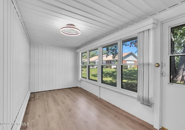 Photo 4 of Single family home for sale at 1227b Argyll Cir, Lakewood, NJ 08701 | MLS# 22628360 | Listing updated on 2026-09-14