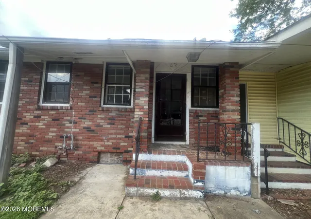 Photo 2 of Single family home for sale at 40 N Shore St, Keansburg, NJ 07734 | MLS# 22628401 | Listing updated on 2026-09-10