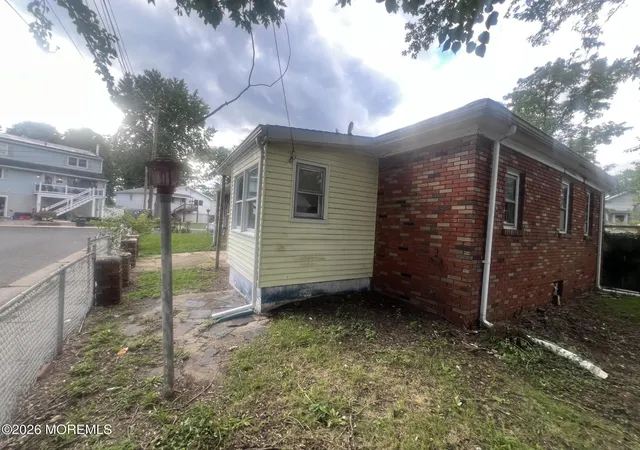 Photo 4 of Single family home for sale at 40 N Shore St, Keansburg, NJ 07734 | MLS# 22628401 | Listing updated on 2026-09-10
