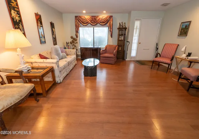 Photo 4 of Single family home for sale at 264b Crosse Dr, Monroe Township, NJ 08831 | MLS# 22628795 | Listing updated on 2026-09-24