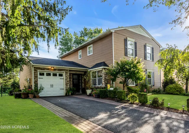 Photo 2 of Single family home for sale at 16 Hearth Ct, Howell, NJ 07731 | MLS# 22628435 | Listing updated on 2026-09-11
