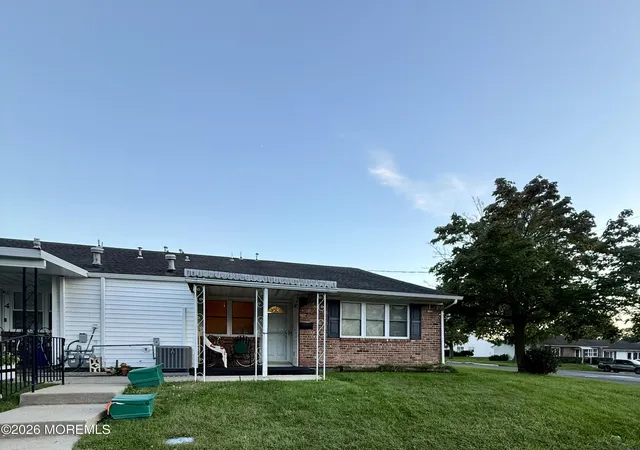 Photo 2 of Single family home for sale at 2 Montana Ct #327, Matawan, NJ 07747 | MLS# 22628461 | Listing updated on 2026-09-11