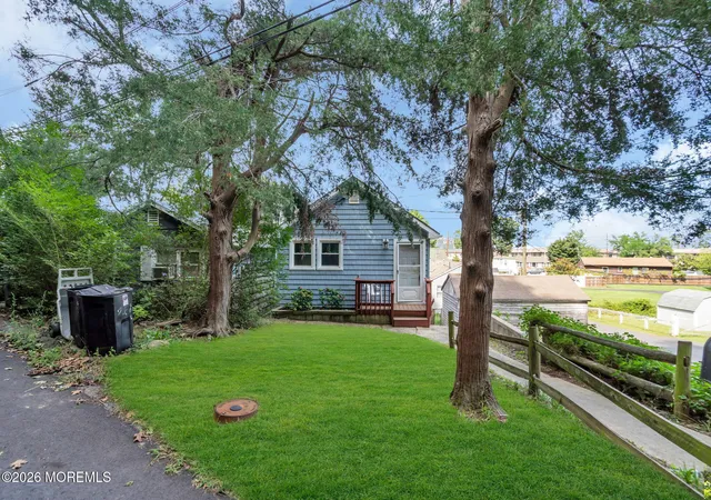 Photo 4 of House for sale at 266 Bayside Dr, Highlands, NJ 07732 | MLS# 22628678 | Listing updated on 2026-09-11