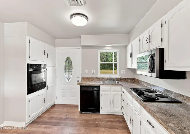 Photo 4 of Single family home for sale at 711b Dorchester Dr #1002, Lakewood, NJ 08701 | MLS# 22628657 | Listing updated on 2026-09-17