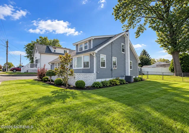 Photo 1 of Sale Pending at 969 Woodcrest Dr, Keyport, NJ 07735 | MLS# 22628528 | Listing updated on 2026-09-23